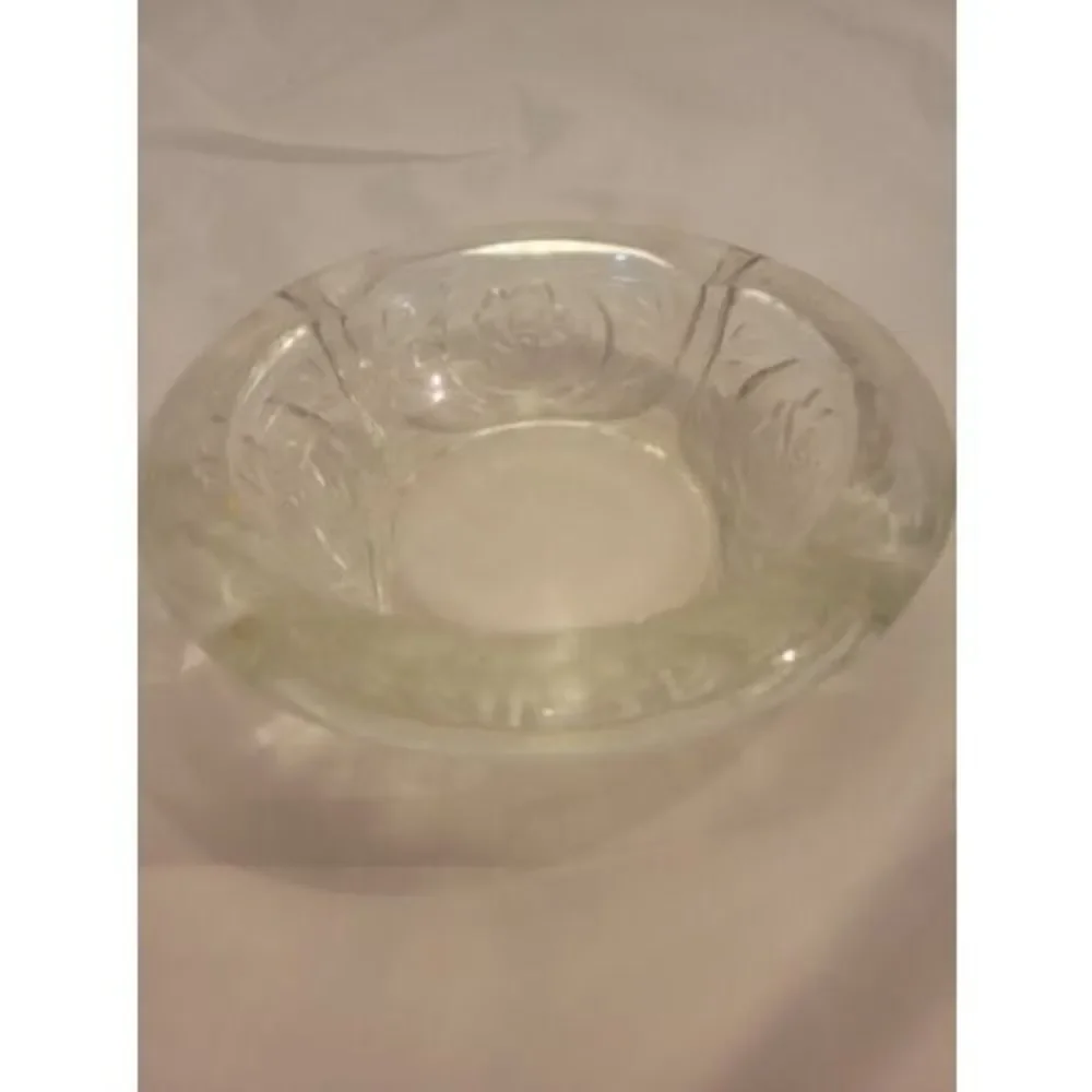 KIG Indonesia Pressed Heavy Glass Rose Pattern Vintqge Ashtray 4 Rest 6